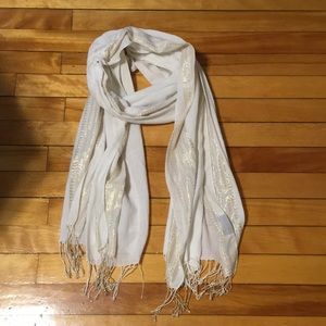 Cotton Bloomingdales lightweight shawl/scarf